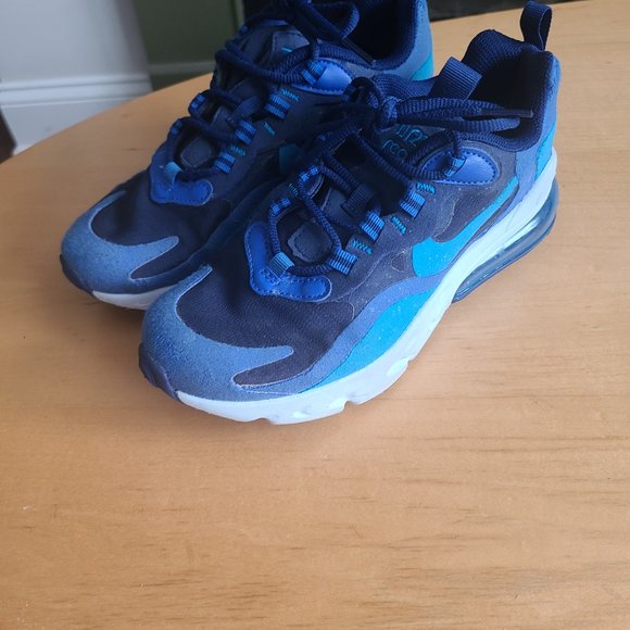 Nike Air Max 270 - Picture 2 of 4
